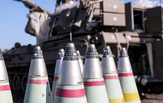 ইসরায়েলে অস্ত্র সরবরাহ স্থগিত করল যুক্তরাষ্ট্র