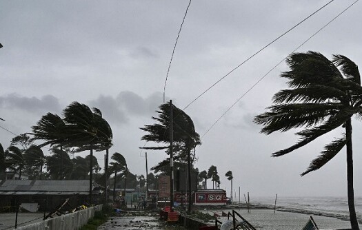 ঢাকাসহ ২০ অঞ্চলে দুপুরের মধ্যে ৮০ কিমি বেগে ঝড়ের আভাস