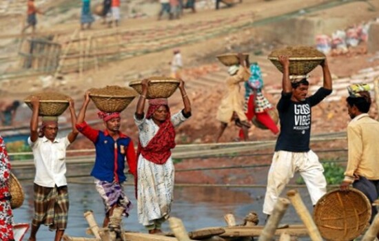 মহান মে দিবস: শ্রমিকের অধিকার প্রতিষ্ঠার দিন