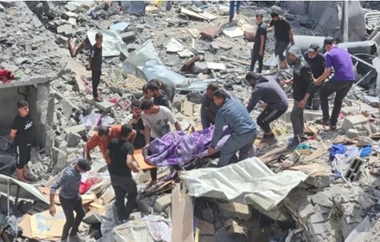 গাজায় ২৪ ঘণ্টায় ইসরাইলের হামলায় নিহত ১২১ ফিলিস্তিনি