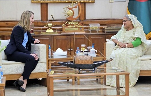 প্রধানমন্ত্রীর সঙ্গে আইওএম মহাপরিচালকের সৌজন্য সাক্ষাৎ