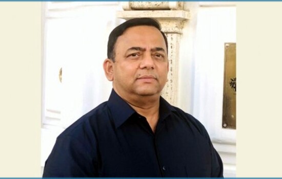 জব্দের আগেই অ্যাকাউন্ট ফাঁকা করেন বেনজীর!