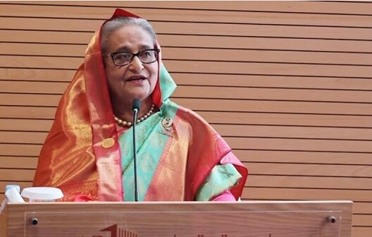 প্রধানমন্ত্রীর কাছে এসএসসির ফল হস্তান্তর