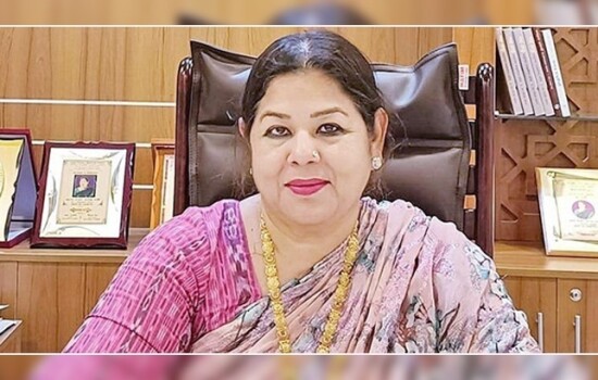 আবেদন নিয়ে আদালতে হাজির মতিউরপত্নী লায়লা