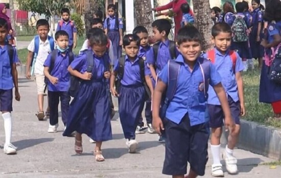 শিক্ষাপ্রতিষ্ঠান খুলছে এক সপ্তাহ আগেই, ফিরছে শনিবারের ছুটি