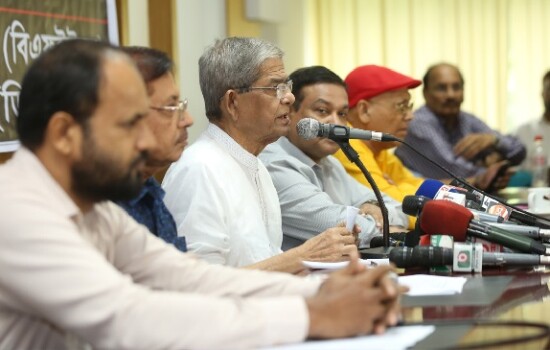 সেন্টমার্টিন দ্বীপ ইস্যুতে সরকারের আচরণ দাসসুলভ : মির্জা ফখরুল