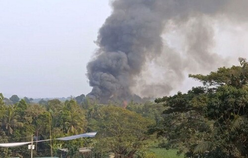 উত্তপ্ত মিয়ানমারের সীমান্ত, বিস্ফোরণে কেঁপে উঠছে টেকনাফ