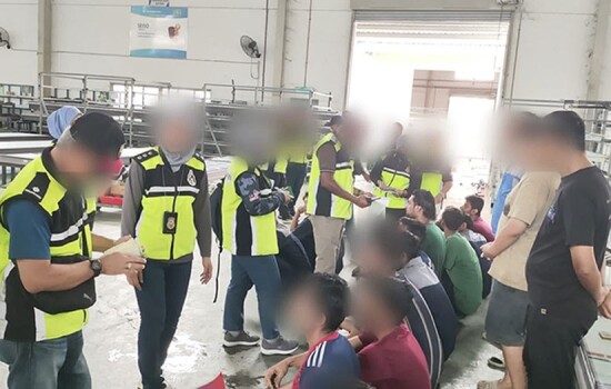 মালয়েশিয়ায় ১৮ বাংলাদেশিসহ আটক ৪৩