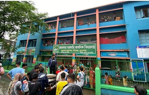 সুনামগঞ্জে বন্যা পরিস্থিতির অবনতি, আশ্রয়কেন্দ্রে বাড়ছে বানভাসি মানুষ