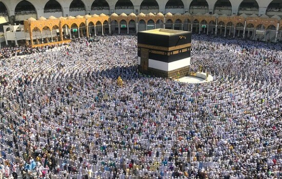 পবিত্র হজ আজ: লাব্বাইক ধ্বনিতে মুখরিত হবে আরাফাতের ময়দান