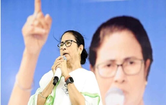 বাংলাদেশের সঙ্গে তিস্তার পানি বণ্টন অসম্ভব: মমতা