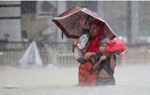 তিন বিভাগে ভারী বর্ষণ আরও দুদিন, ঢাকাতেও বৃষ্টির সম্ভাবনা