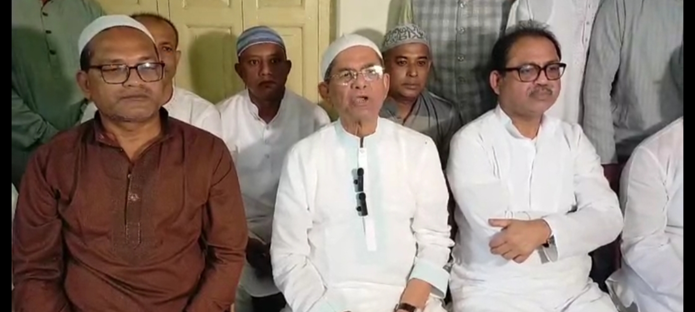 “নির্দলীয় নিরপেক্ষ সরকার গঠন করা হলেই কেবল সংলাপ” : মির্জা ফখরুল