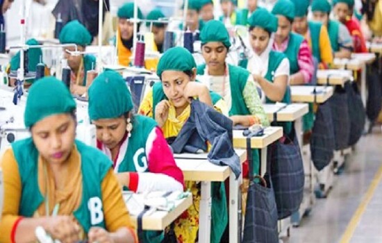 রপ্তানি আয়ের ৮৪ ভাগই আসে পোশাক খাত থেকে