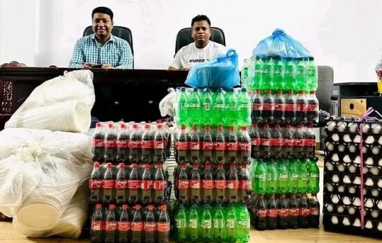 বয়কটের মধ্যে কোকাকোলা-স্প্রাইট দিয়ে শিক্ষার্থীদের আপ্যায়ন করাবে জবি ছাত্রলীগ