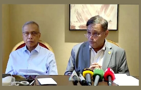 বাংলাদেশকে ১০০ কোটি ডলার সহায়তা দিবে চী‌ন