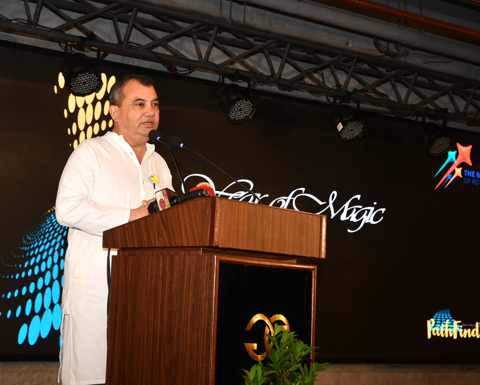 অবিলম্বে প্রকৃতির সাথে যুদ্ধ বন্ধ করতে হবে। – পরিবেশমন্ত্রী সাবের চৌধুরী