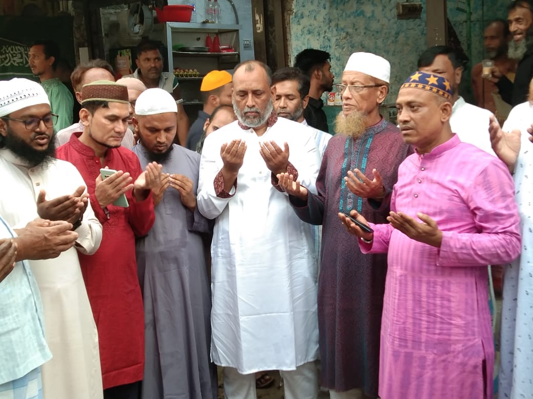 শেখদী আব্দুলা মোল্লা স্কুল রোডের কাজ দূরত গতিতে চলছে