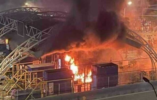 শনিরআখড়ায় আন্দোলনকারী-পুলিশ সংঘর্ষ, গুলিতে যুবক নিহত