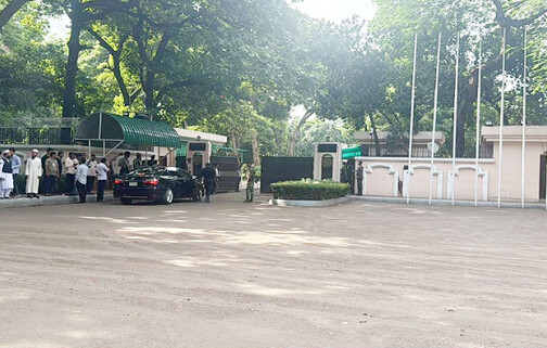 প্রধান উপদেষ্টার সঙ্গে বৈঠকে ডাক পায়নি যেসব দল