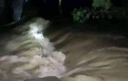 এবার গোমতী নদীর বাঁধও ভাঙলো