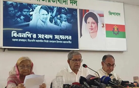 সরকার পতনের আন্দোলনে ঝাঁপিয়ে পড়ার আহ্বান ফখরুলের