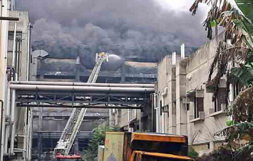 ২১ ঘণ্টা পর গাজী টায়ার কারখানার আগুন নিয়ন্ত্রণে