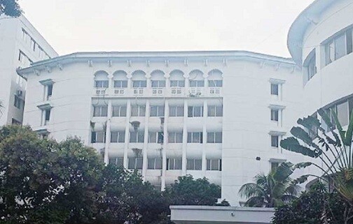 অ্যাটর্নি জেনারেলসহ ৭০ আইন কর্মকর্তার পদত্যাগ