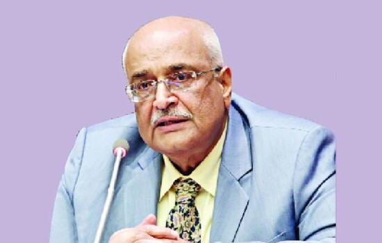 উন্নয়ন নিয়ে শেখ হাসিনার তথ্যের কারসাজি যাচাই হবে: ব্লুমবার্গকে দেবপ্রিয় ভট্টাচার্য