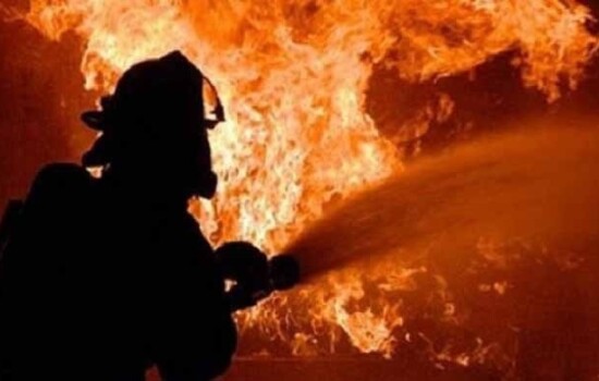 শান্তিনগরে ভবনে আগুন, নিয়ন্ত্রণে ২ ইউনিট