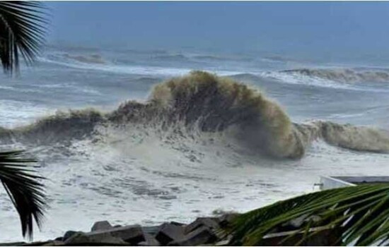 আগস্টে নিম্নচাপ ও বজ্রঝড়ের পাশাপাশি বন্যার আশঙ্কা