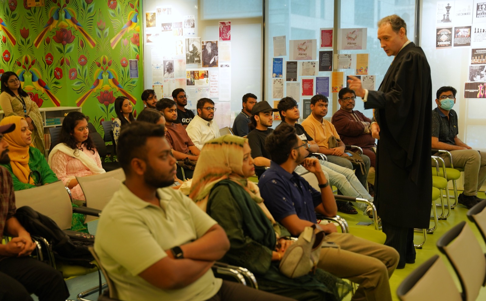 *তরুণ শিক্ষার্থীদের জন্য ইউনিভার্সাল কলেজ বাংলাদেশের নতুন পাথওয়ে প্রোগ্রাম*