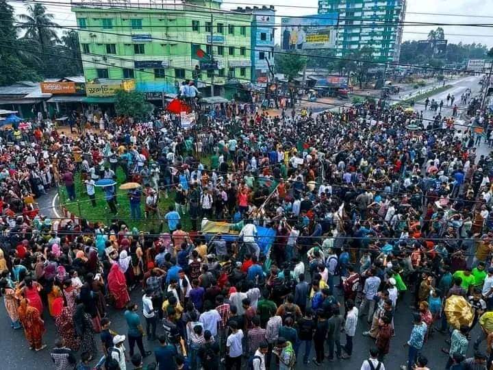 ঠাকুরগাঁওয়ে স্মরণকালের বৃহত্তম ছাত্র বিক্ষোভ এবং অবস্থান কর্মসূচী