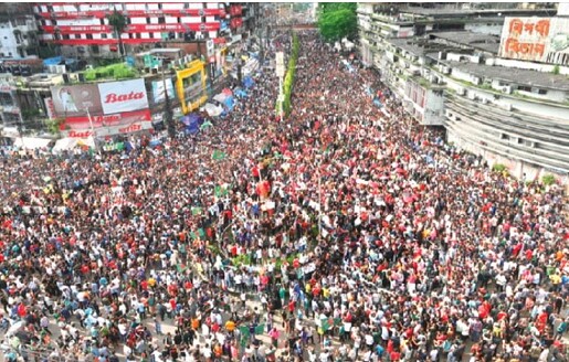 জাতীয় সরকার চায় আন্দোলনকারীরা