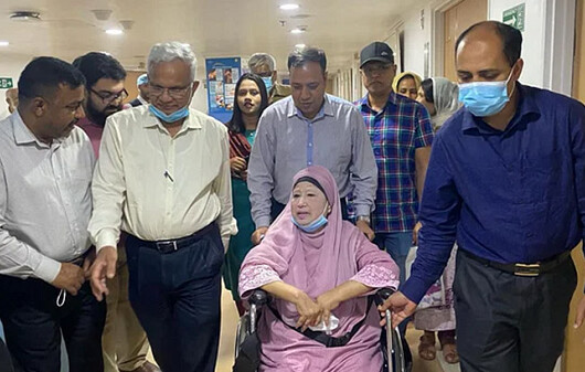 হাসপাতাল থেকে সন্ধ্যায় বাসায় ফিরছেন খালেদা জিয়া