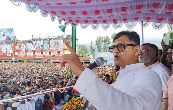 শেখ হাসিনা দিল্লিতে বসে ষড়যন্ত্র করছেন: সালাহউদ্দিন