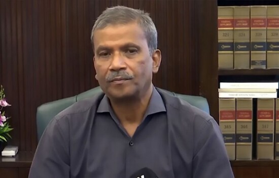 মিডিয়াতে কম আসা নিয়ে যা জানালেন আসিফ নজরুল