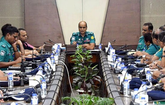 মূল সড়কে ব্যাটারিচালিত রিকশা চলাচল করতে দেওয়া যাবে না : ডিএমপি কমিশনার