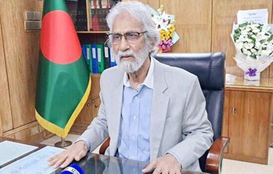 শ্রমিকরা নয়, বিশৃঙ্খলা সৃষ্টি করছে বহিরাগতরা: উপদেষ্টা হাসান আরিফ