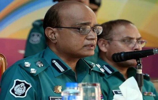 কাজের মধ্য দিয়েই জনগণের আস্থা অর্জন করতে হবে: ডিএমপি কমিশনার