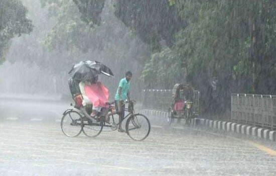 সাগরে লঘুচাপের আভাস, ভারী বৃষ্টির বার্তা