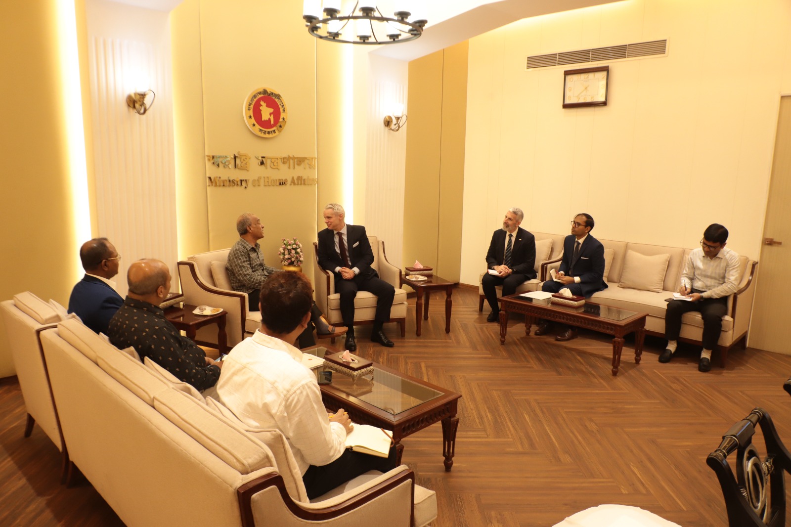 বিডিআর হত্যাকাণ্ডের পুনঃতদন্ত ও ন্যায়বিচার প্রক্রিয়া শীঘ্রই শুরু করা হবে- স্বরাষ্ট্র উপদেষ্টা