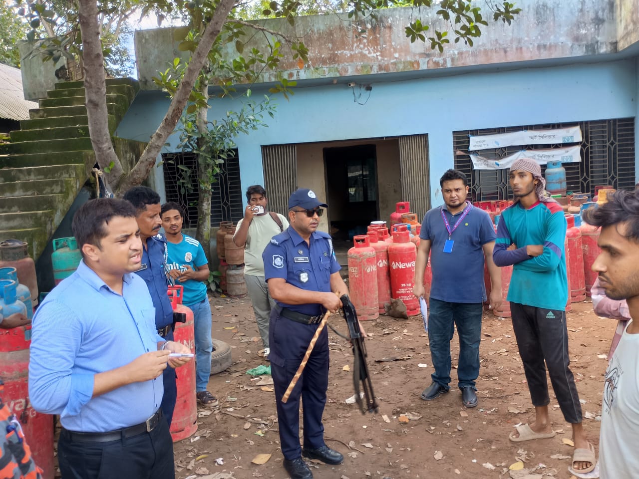 অবৈধভাবে এলপিজি গ্যাস বোতলজাতকরণের দায়ে ৩ জনকে সাজা প্রদান