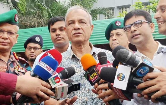 পাহাড়ের সহিংসতার ঘটনায় কাউকে ছাড় নয়: স্বরাষ্ট্র উপদেষ্টা