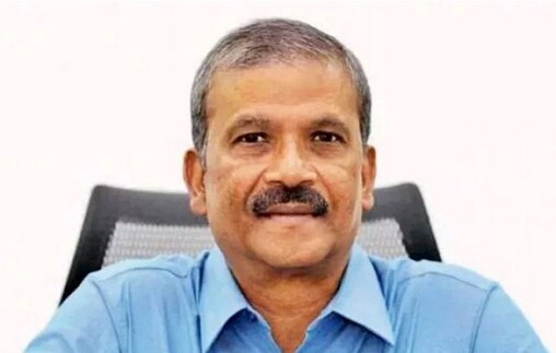 কেউ উপদেষ্টাদের নাম ভাঙিয়ে চাঁদাবাজি করলে পুলিশে দিন: আসিফ নজরুল