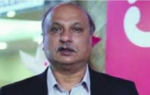 আদালতে হাত জোড় করে ক্ষমা চাইলেন মোজাম্মেল বাবু