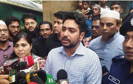 দেশ সংকটকালীন অবস্থার মধ্য দিয়ে যাচ্ছে, সতর্ক থাকতে হবে: নাহিদ