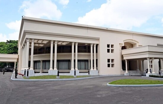 প্রধান উপদেষ্টার বাসভবনে সেনাবাহিনীর জড়ো হওয়ার বিষয়টি গুজব