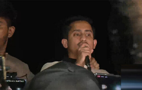 সমন্বয়কদের আশ্বাসে বঙ্গভবন এলাকা ছাড়ছেন আন্দোলনকারীরা