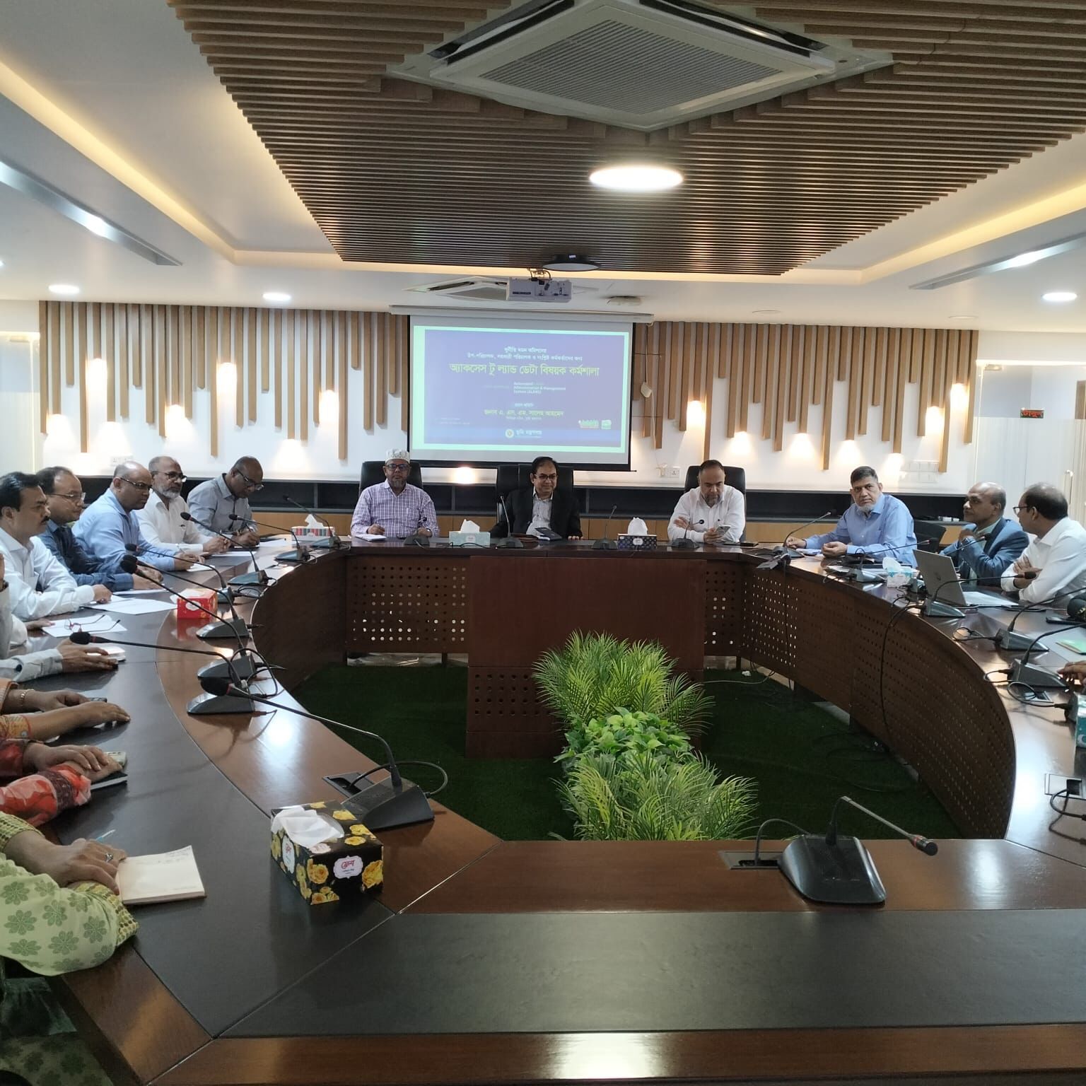 দুদক দেশের অর্থপাচার, ক্ষমতার অপব্যবহার ও অবৈধ সম্পদ অর্জন বিরোধী পদক্ষেপ গ্রহণসহ সমাজের কল্যাণে কাজ করছে